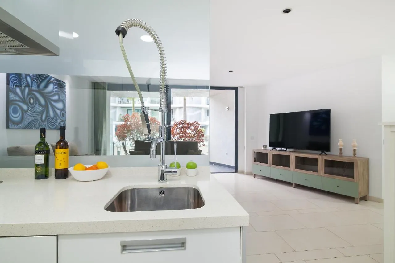 Luxury Avilla Las Olas - Swimming Pool 85M Long - Garage Palm-mar 0*,  Ισπανία
